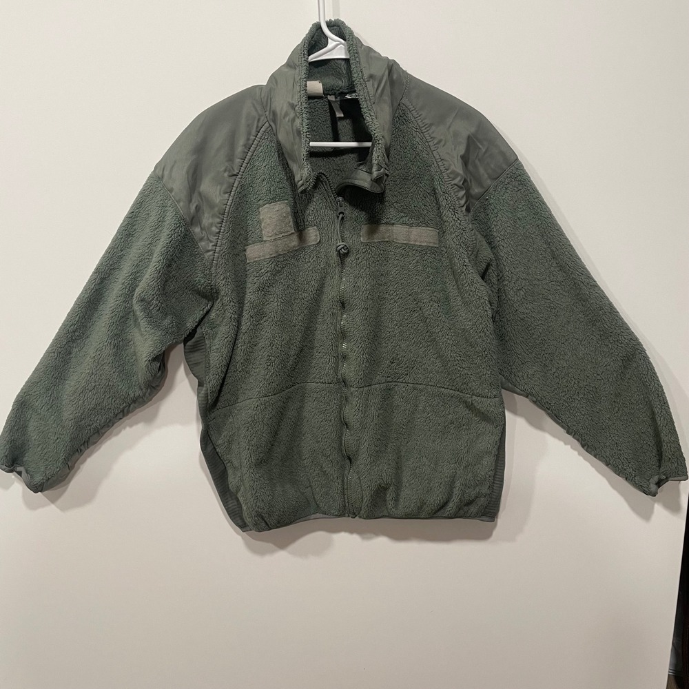 US Army Issue ECWCS GEN III Fleece Jacket Polartec Mens Large‎ Regular Green